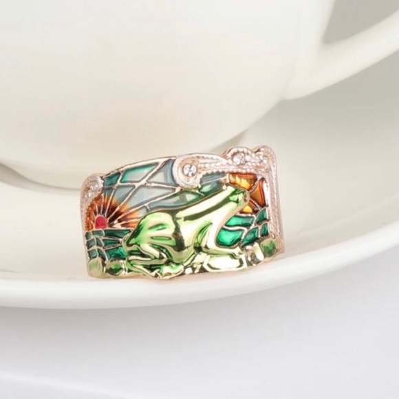 Ring - Picture 2 of 10